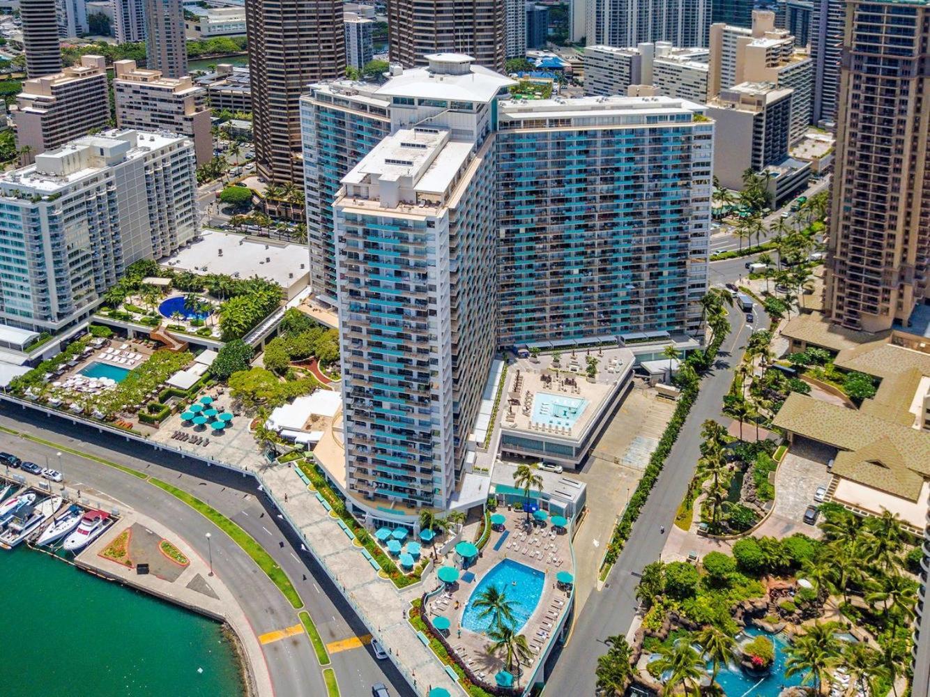 Ilikai Tower 1403 View 1br Apartment